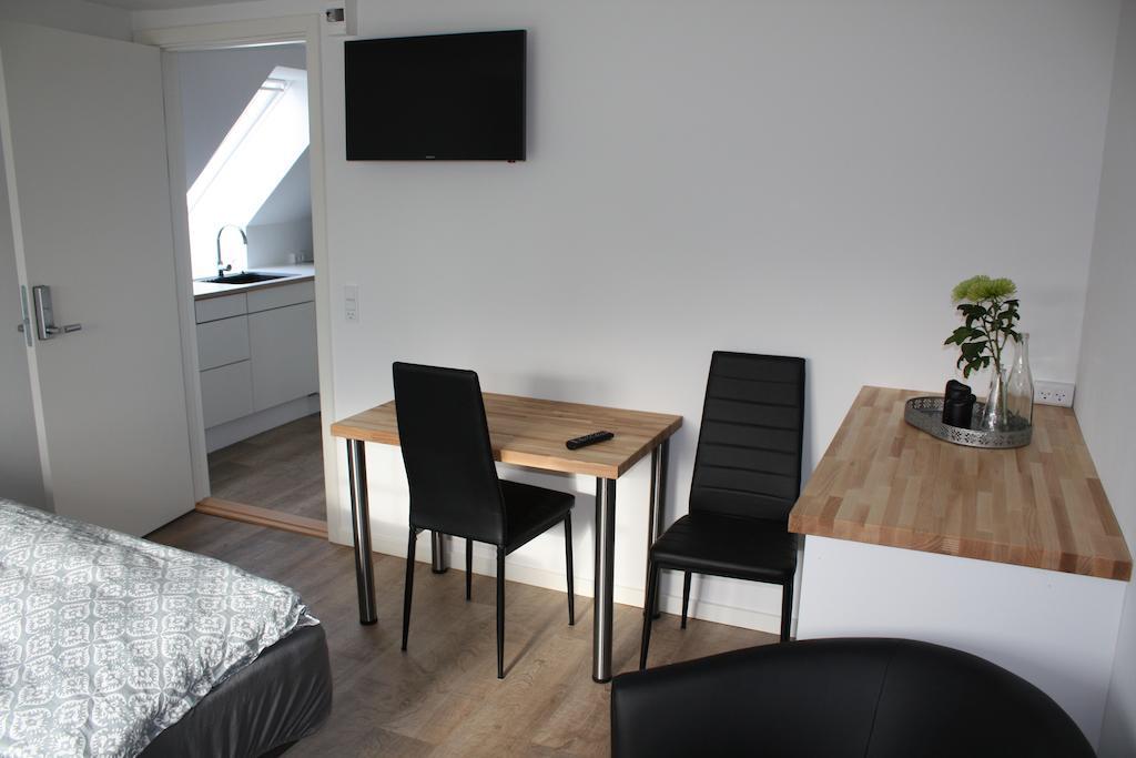 Skibbild Bed No Breakfast Хернинг Стая снимка